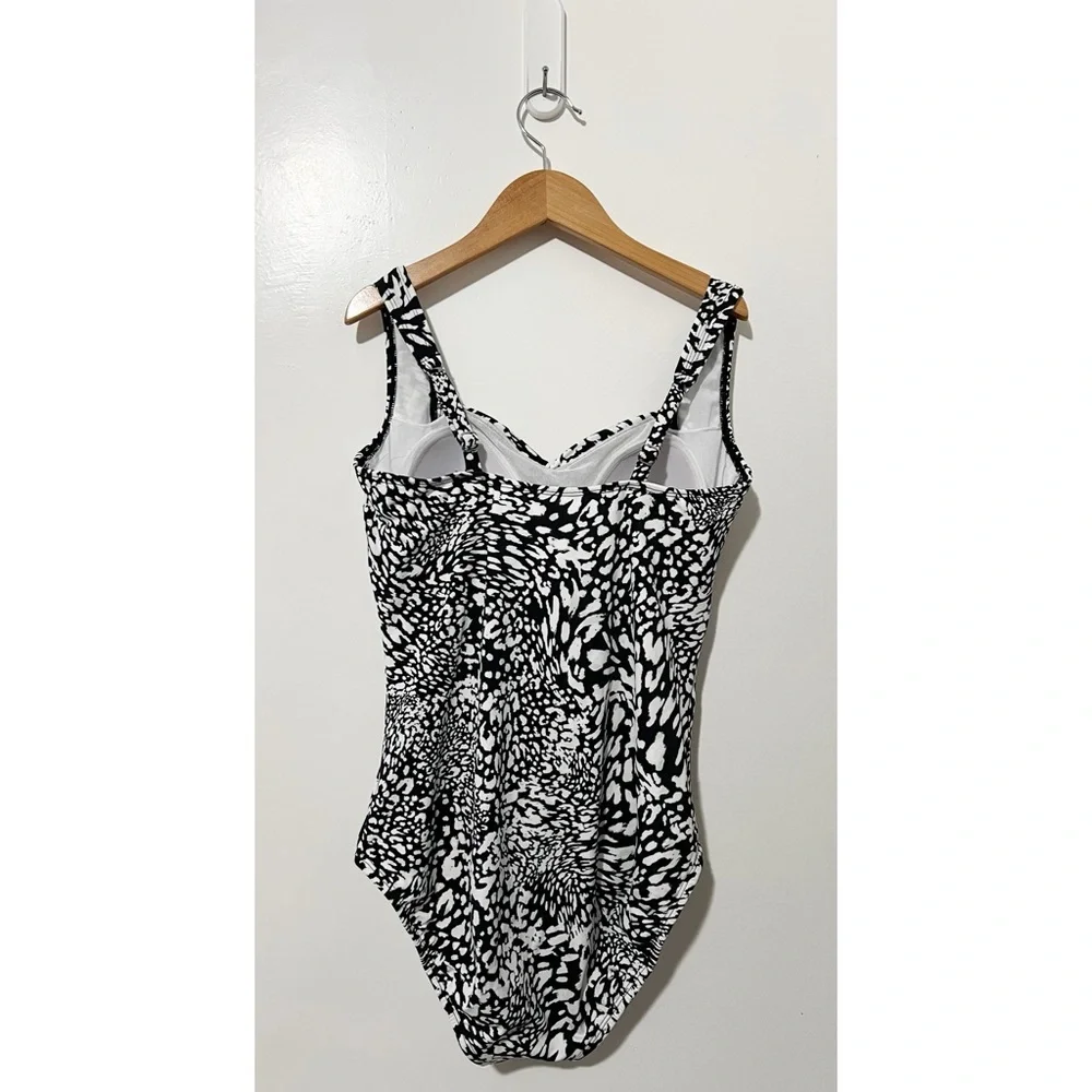 Swim Solutions New! Printed Ruched-Front One Piece Swimsuit Size 12 - Picture 4 of 10